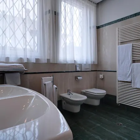 Hotell Palace San Pietro 4*