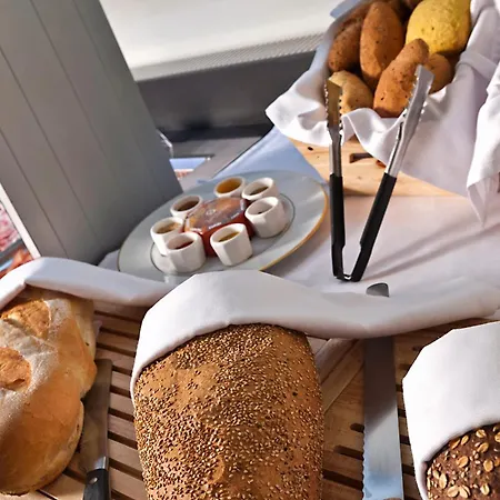 Palace San Pietro Hotell