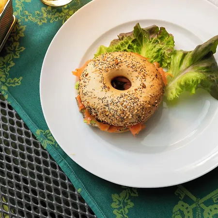 Palace San Pietro Hotell Bardolino