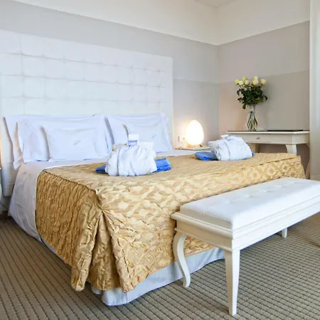 Hotell Palace San Pietro 4*