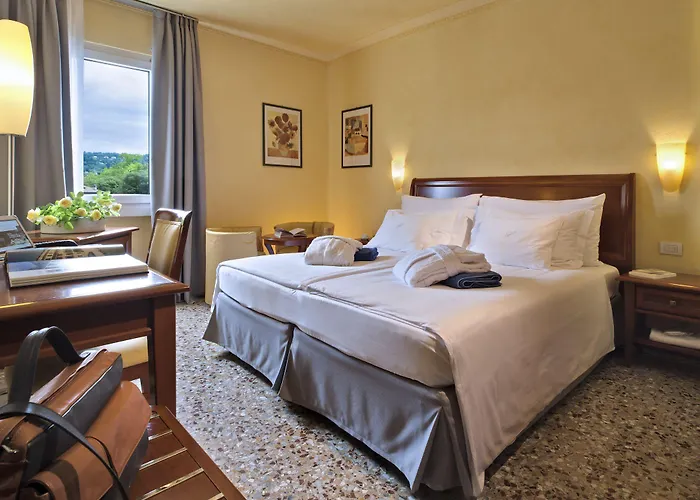 Palace San Pietro 4* バルドリーノ